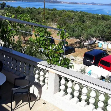 Jurkovi - Four Bedroom With Sea View And Terrace *
