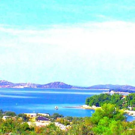Jurkovi - Four Bedroom With Sea View And Terrace דירה פירובאץ