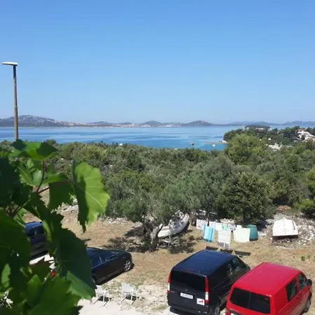 דירה Jurkovi - Four Bedroom With Sea View And Terrace פירובאץ
